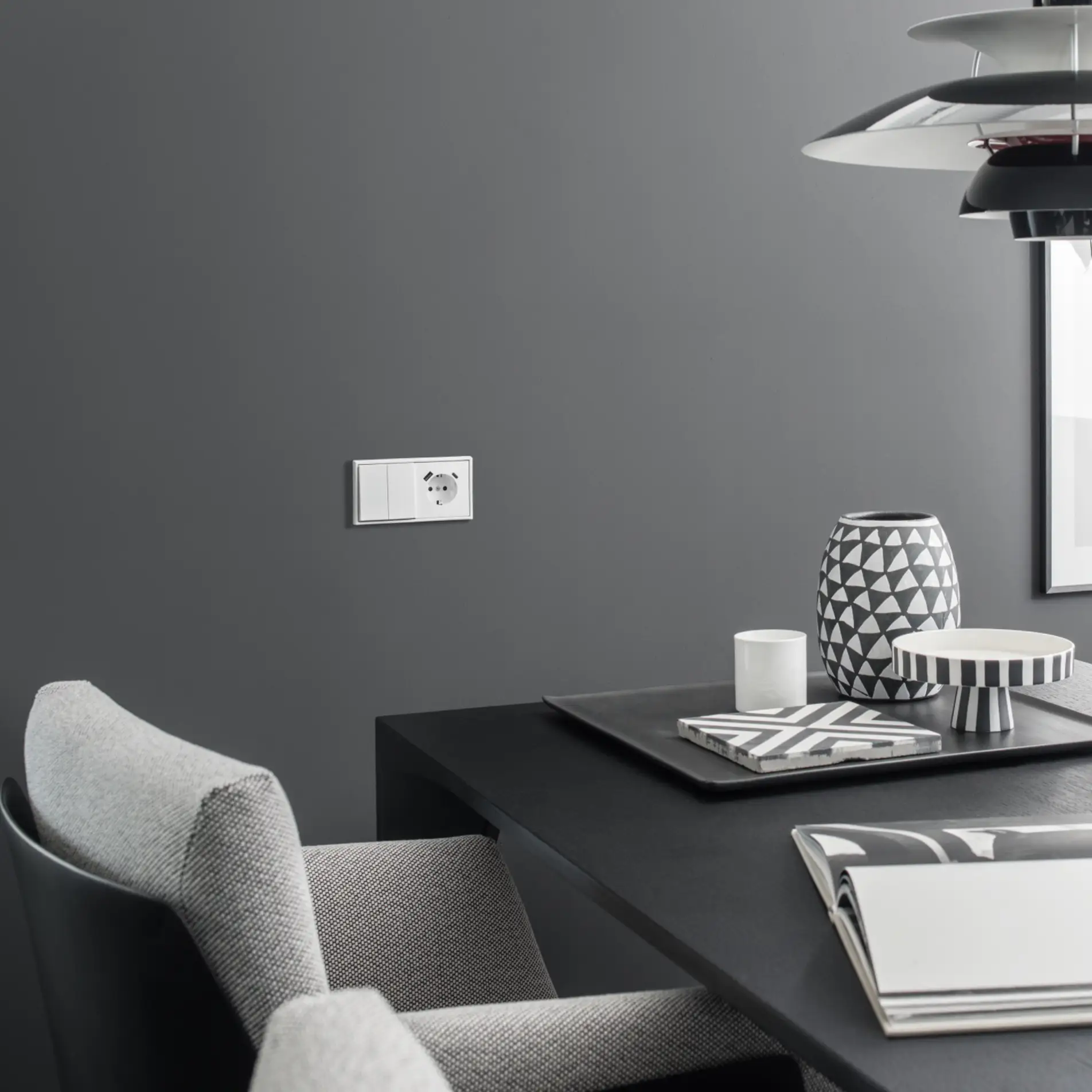 LS990_KS_GAL_JUNG_IMG_LS990_WWMNR0135Montage_CMYK