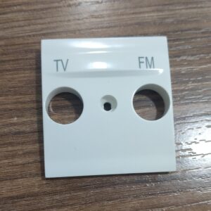 Lote de 2 carátulas toma TV/FM marfil Eunea Unica