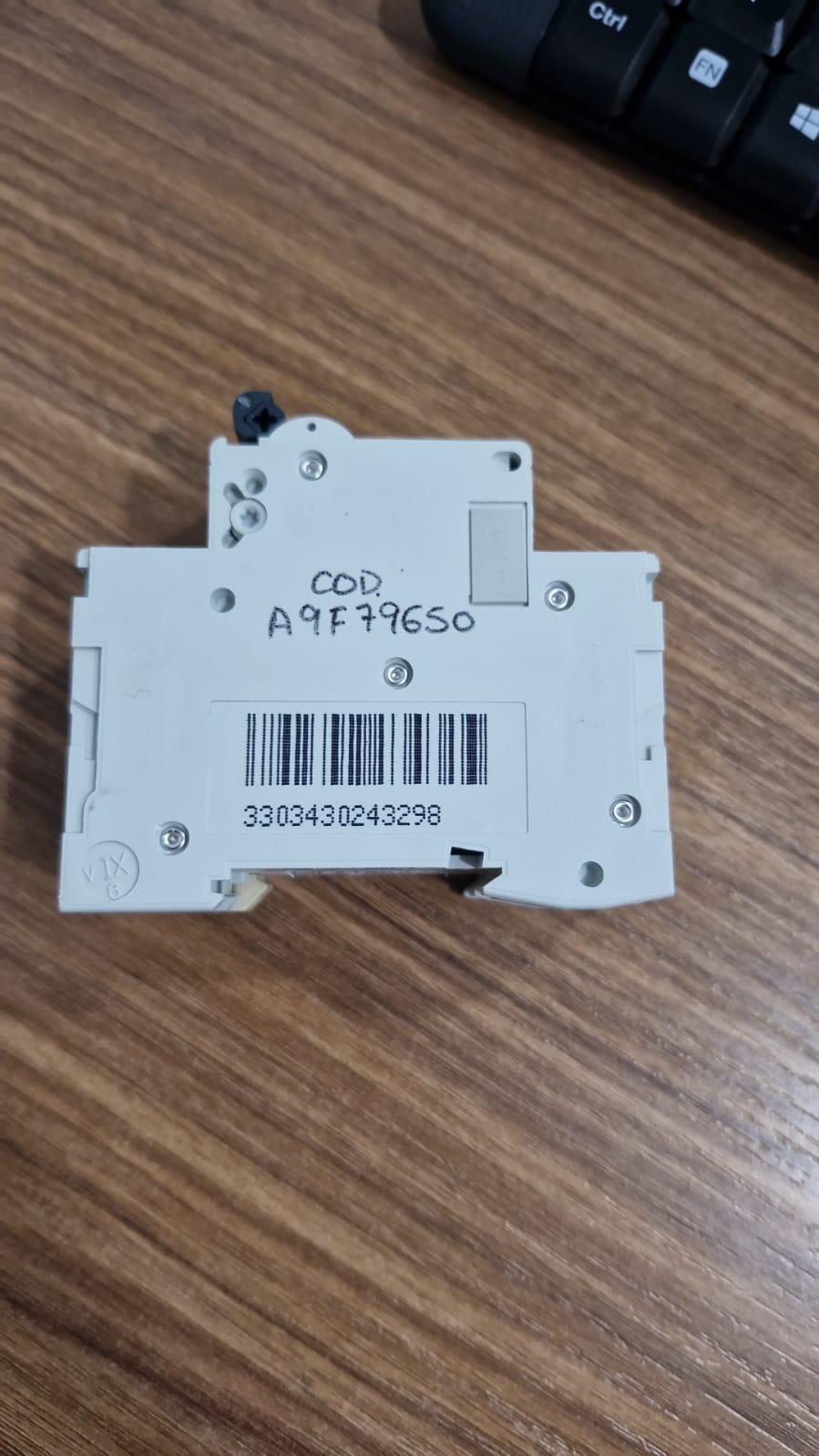 Interruptor magnetotérmico Merlin Gerin 24329 1P+N 50A curva C 6000 A - Imagen 2