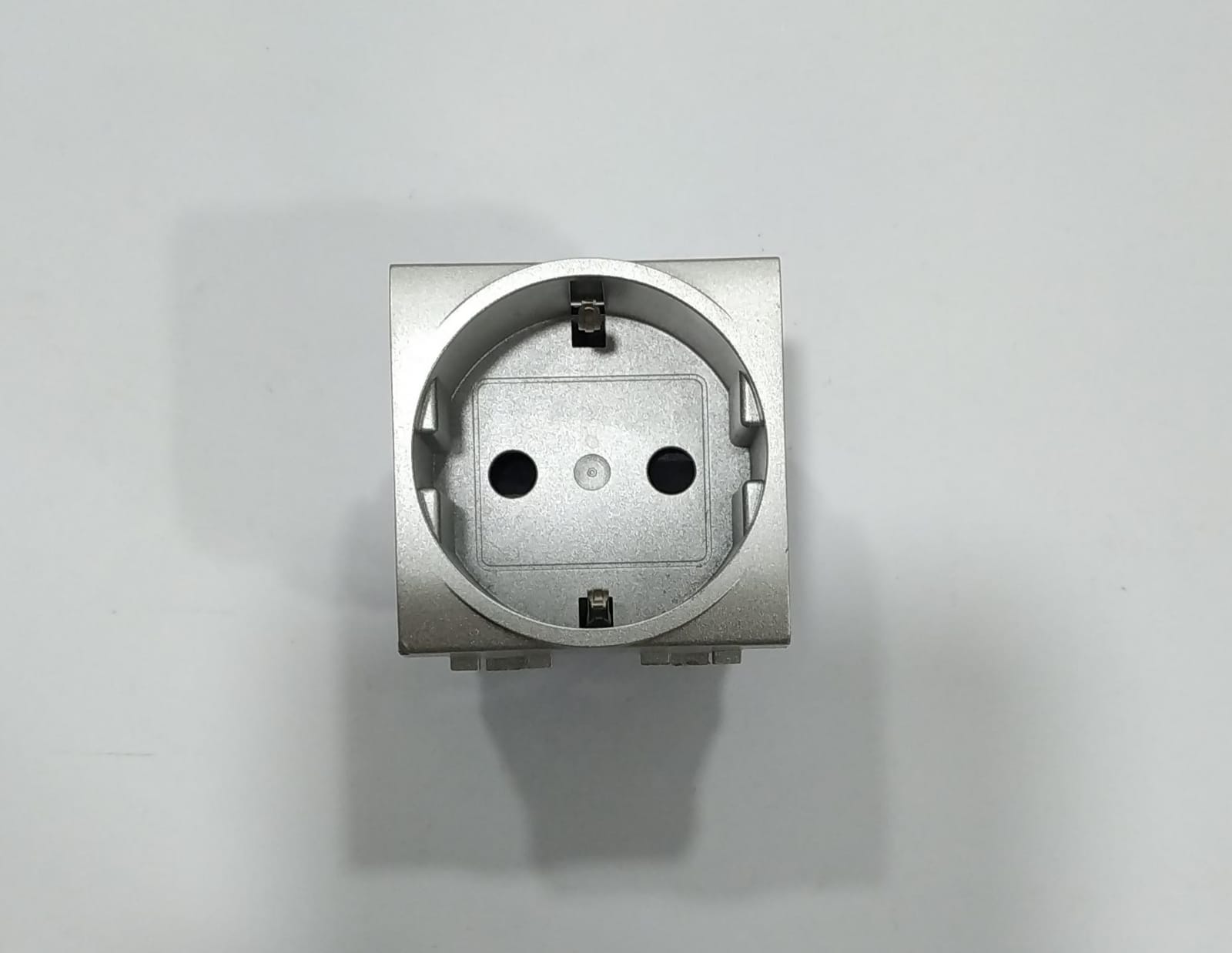 Base 2 P+T LivingLight 16 A 230 V conexión por tornillos 2 módulos