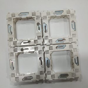 Soporte de módulos BTicino blanco N4702 – Lote de 5 unidades