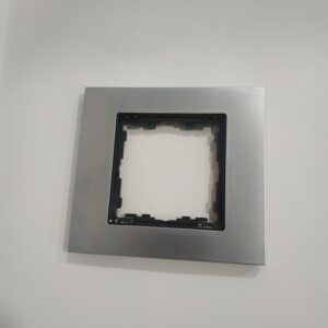 Marco 1 elemento aluminio / zócalo aluminio – Simon Nature 82