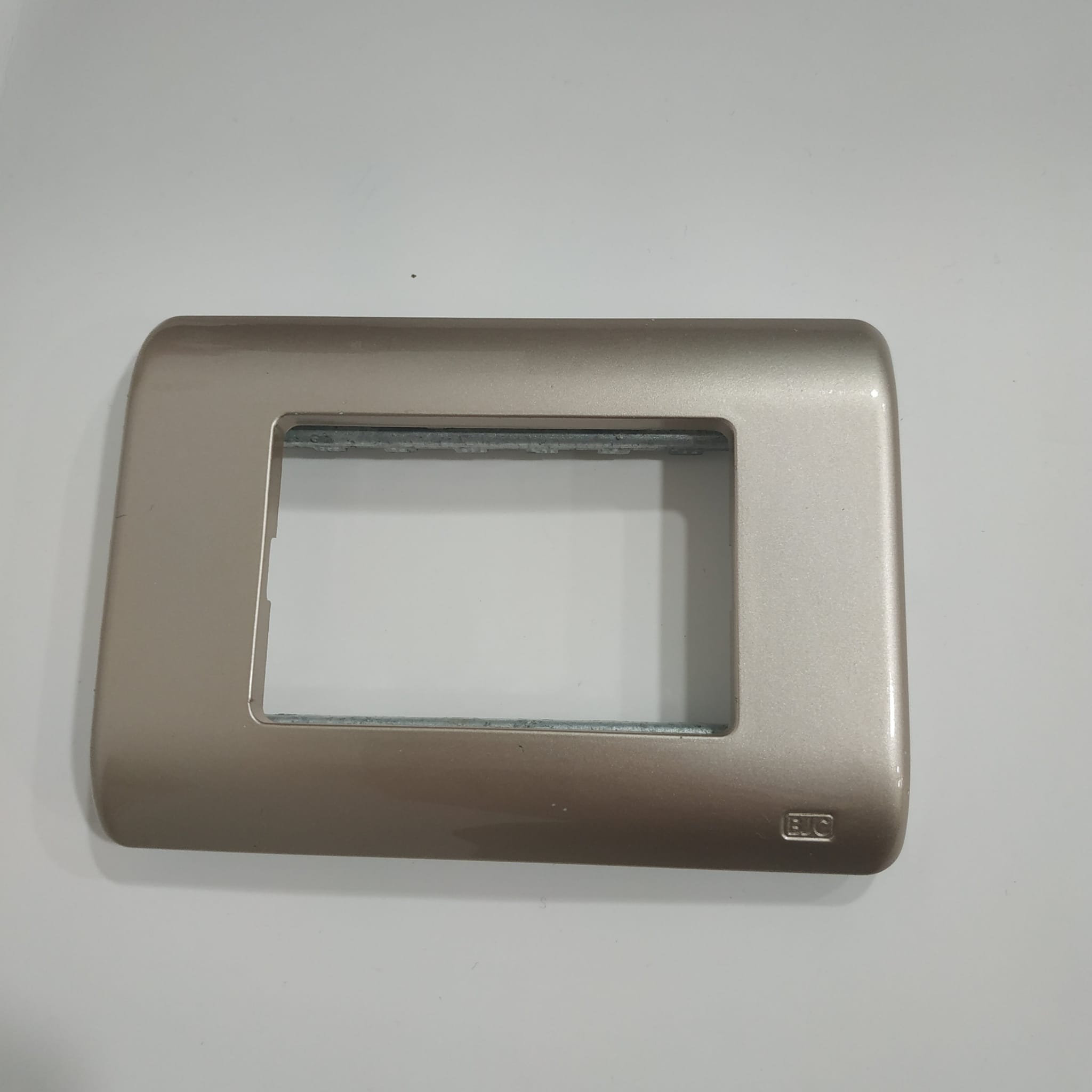 Marco 4 elementos estrechos dorado BJC Rehabitat 16654‑DR