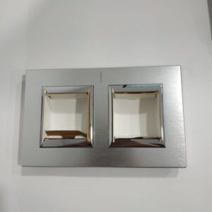 Placa 2+2 módulos cromo Axolute Línea Recta